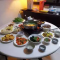 圆形大理石餐桌+4张原配椅子 图片 2