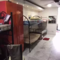 5 套二手金属双层床，带胶合板底座，床垫 图片 3