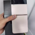 Samsung Z flip 4 图片 1
