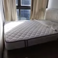 Queen size 双人床垫九成新转让 图片 1