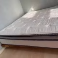 Queen Size 床垫八成新 图片 3