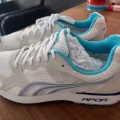 全新运动鞋 图片 3