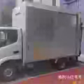 搬家服务 垃圾清理 货物运输 拆装家具 价钱透明 图片 1