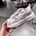 各种品牌男女鞋和服饰 图片 5
