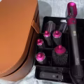 戴森卷发神器吹风机，用了一年，头发剪短了，用不到了，500新自取。 图片 1