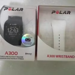 全新POLAR A300运动腕表/运动手表白色腕表带。