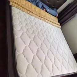 独立袋装弹簧双人床垫，queen size