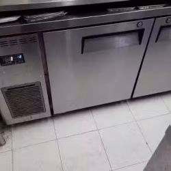 Servicing 维修 FNB kitchen equipment　