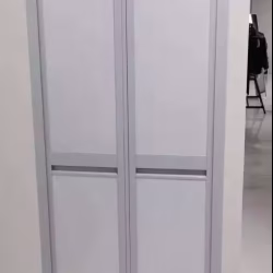 厕所门