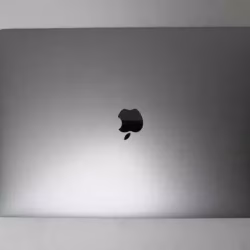 Apple MacBook Pro 15-inch TOUCH BAR Core