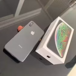 9.9999新 苹果黑色XS MAX 256GB