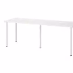 ikea 桌子