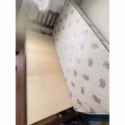 单人实木床和床垫
