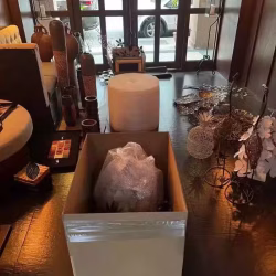 酒店二手艺术品大减卖