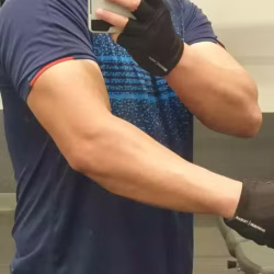 专业男按摩师上门服务