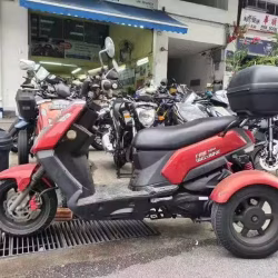 MOTORCYCLE 电单車
