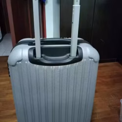 行李箱