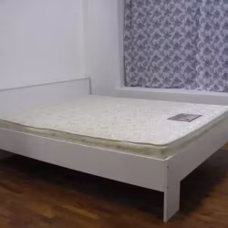 IKEA 白色双人床+床垫