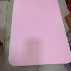 可折叠餐桌