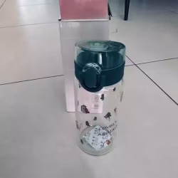 水杯