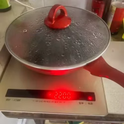 电磁炉加锅