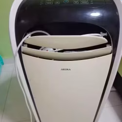 特价出售 移动空调和房间蹦床
