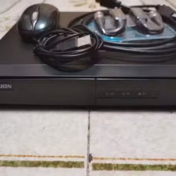 转手一套8路海康DVR,内带1TB硬盘 显示器 1 98922390