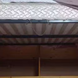 气压储物床，实木，储物空间大