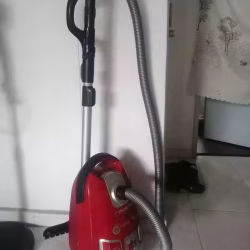 吸尘器