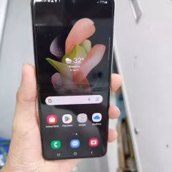 Samsung Z flip 4