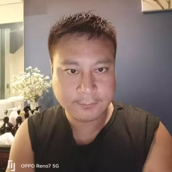 阿欲尼家庭式中国男按摩师，只服务男性