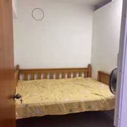 靠近先驱地铁站大牌986A-隔间出租