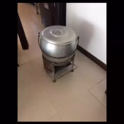锅和火炉脚