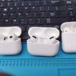 苹果蓝牙耳机