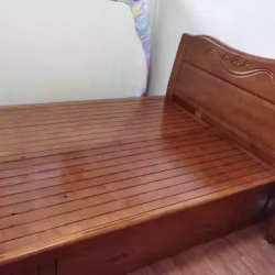 Queen size 双人床架+床垫+床头柜
