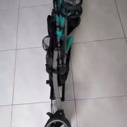 儿童推车
