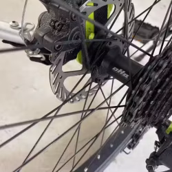 出自行车