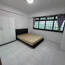 海军部大普通房出租 Blk 662 Woodlands Ring Road, S