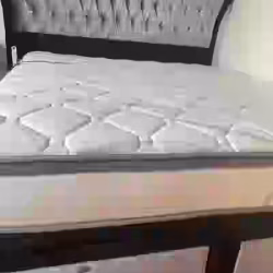 高档床
