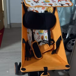 婴儿车自取.用过一次..地点yishun