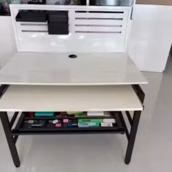 钢架电脑桌