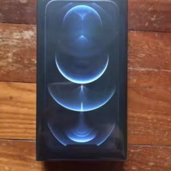 刚签线一台 iPhone12 pro max 128GB白色