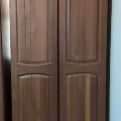 出售实木衣柜