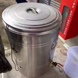 汤煱