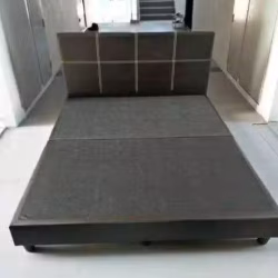 搬家遇到的双人床，家庭用的