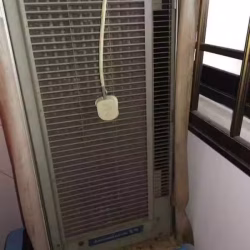 窗挂式冷气机