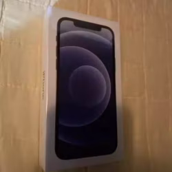 iPhone 12 黑色128G