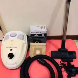 回国 转让 9成新 品牌吸尘器