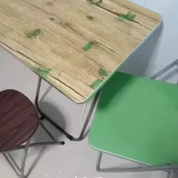 桌子加椅子