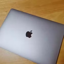 苹果二手笔记型电脑 MacBook Air2020 
